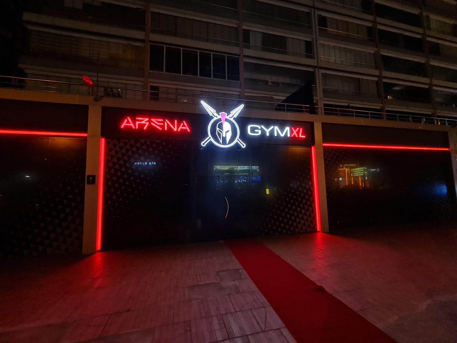 Arena Gym Salon 8